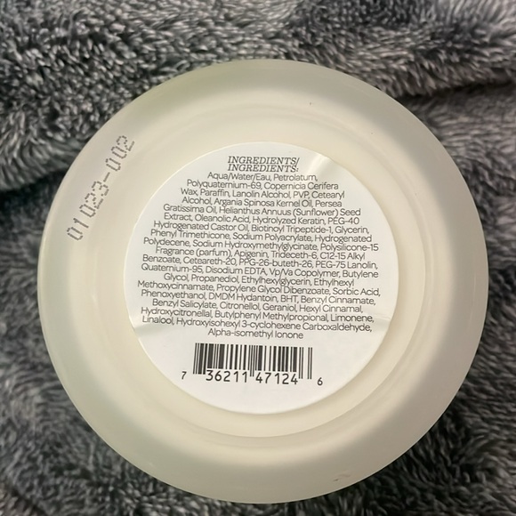 Verb sculpting clay, flexible, hold plus subtle shine 2 fluid ounces brand new! - Picture 6 of 6